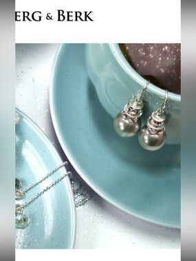 Brand new Hillberg and berk dangle earrings
